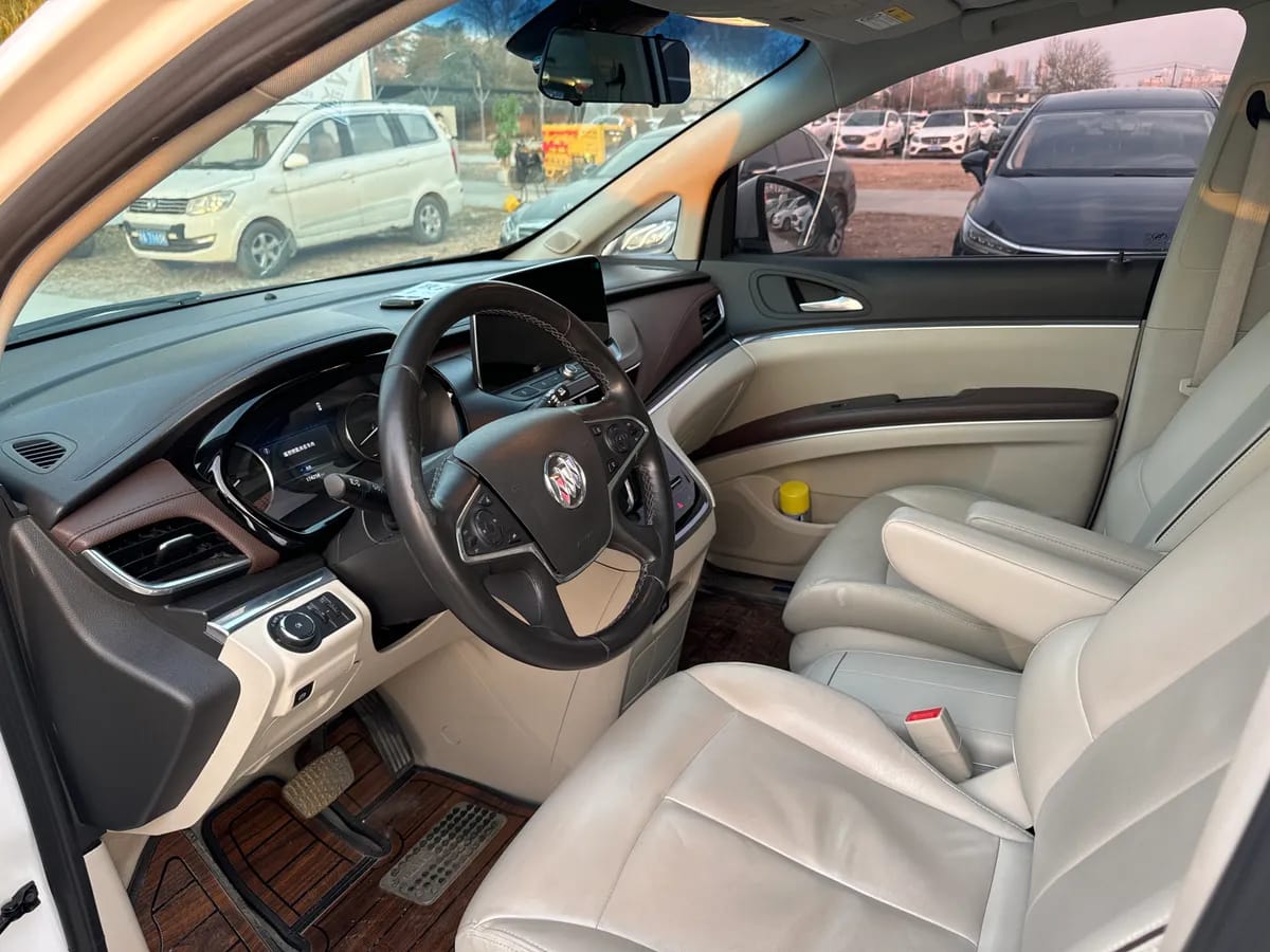 Buick GL8 2020 652T 9