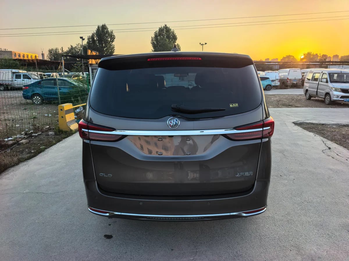 Buick GL8 2023 652T 8