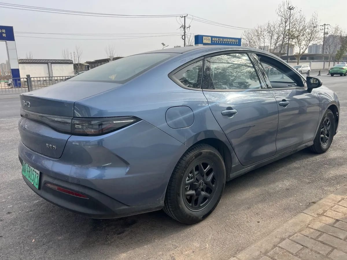 BYD 05 DM-i 2025 DM-i 55KM 4