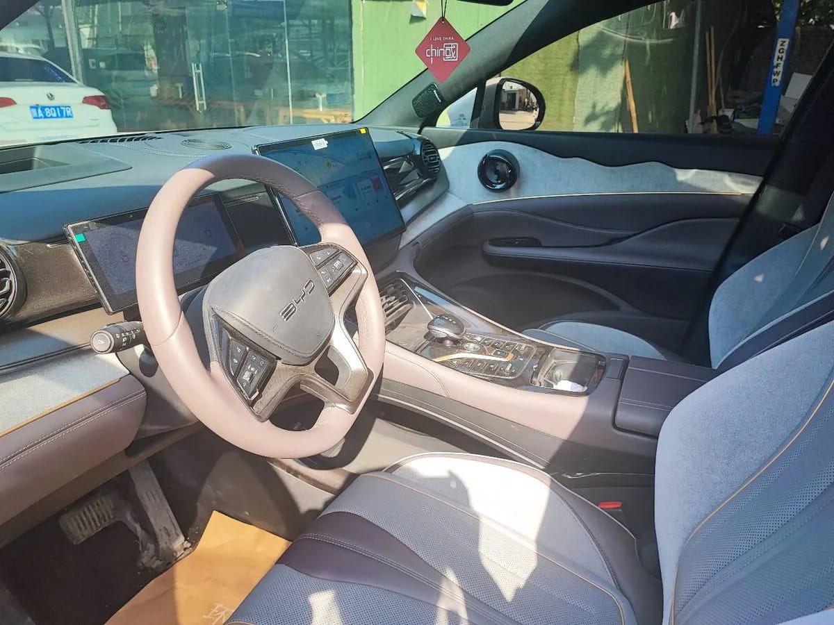 BYD 07 2023 DM-i 4