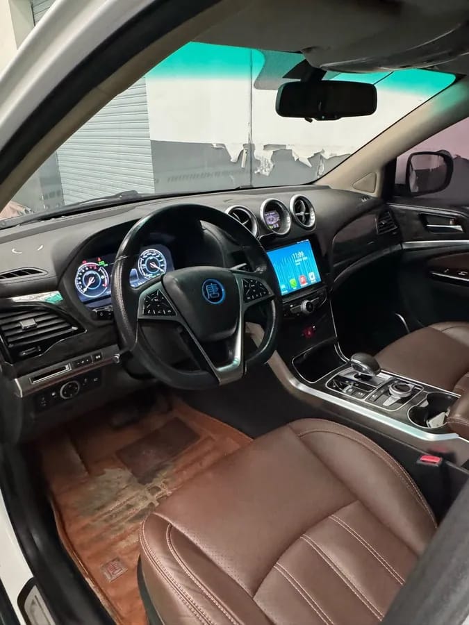 BYD 2017 2.0T 100 8