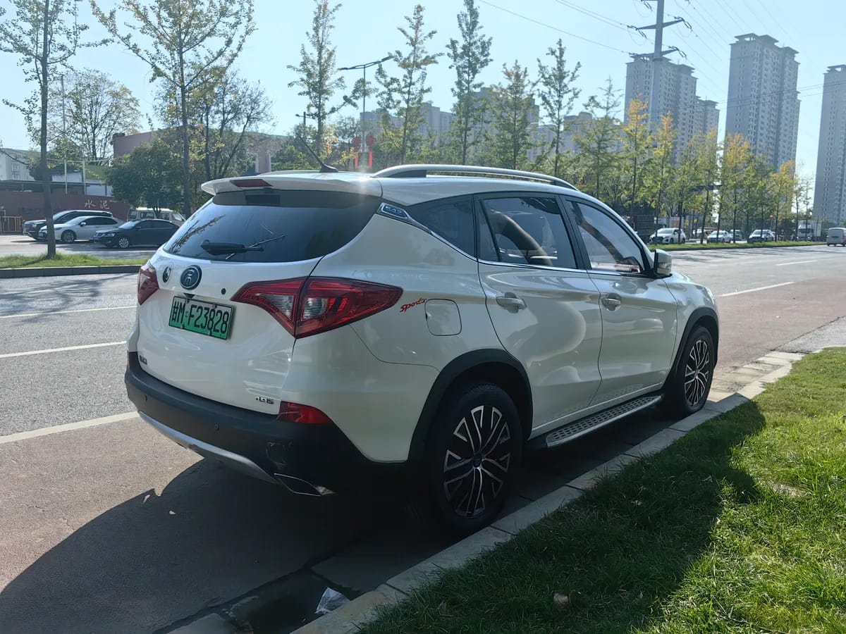 BYD 2017 DM 1.5TID 3