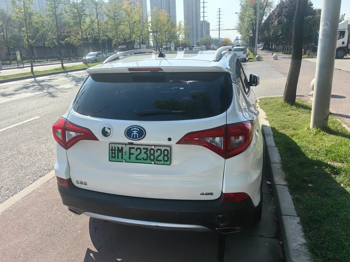 BYD 2017 DM 1.5TID 4