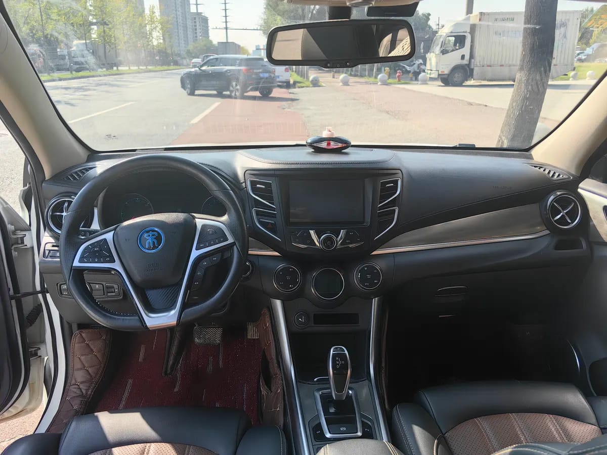 BYD 2017 DM 1.5TID 8