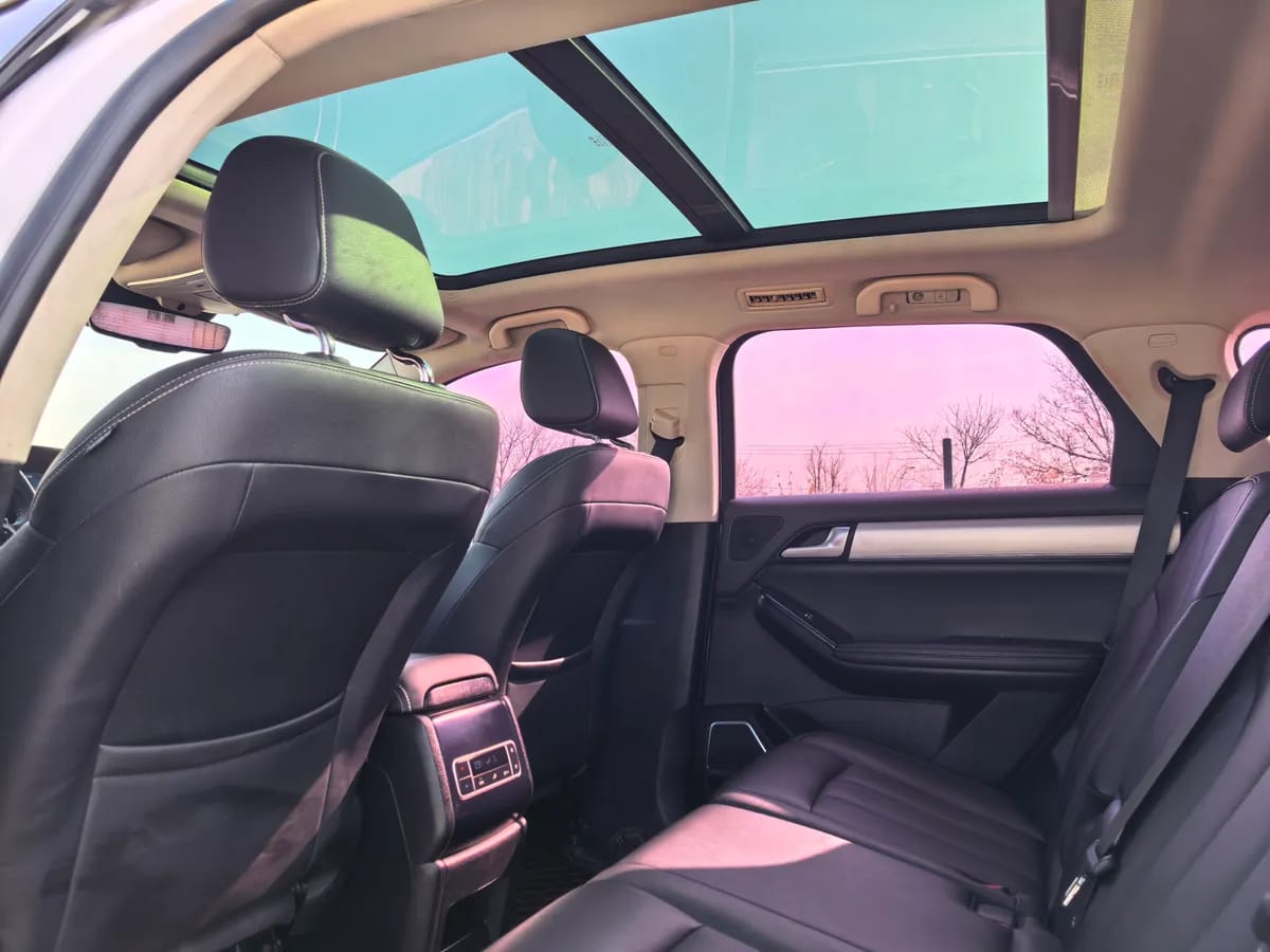 BYD 2018 2.0T 7 V 6