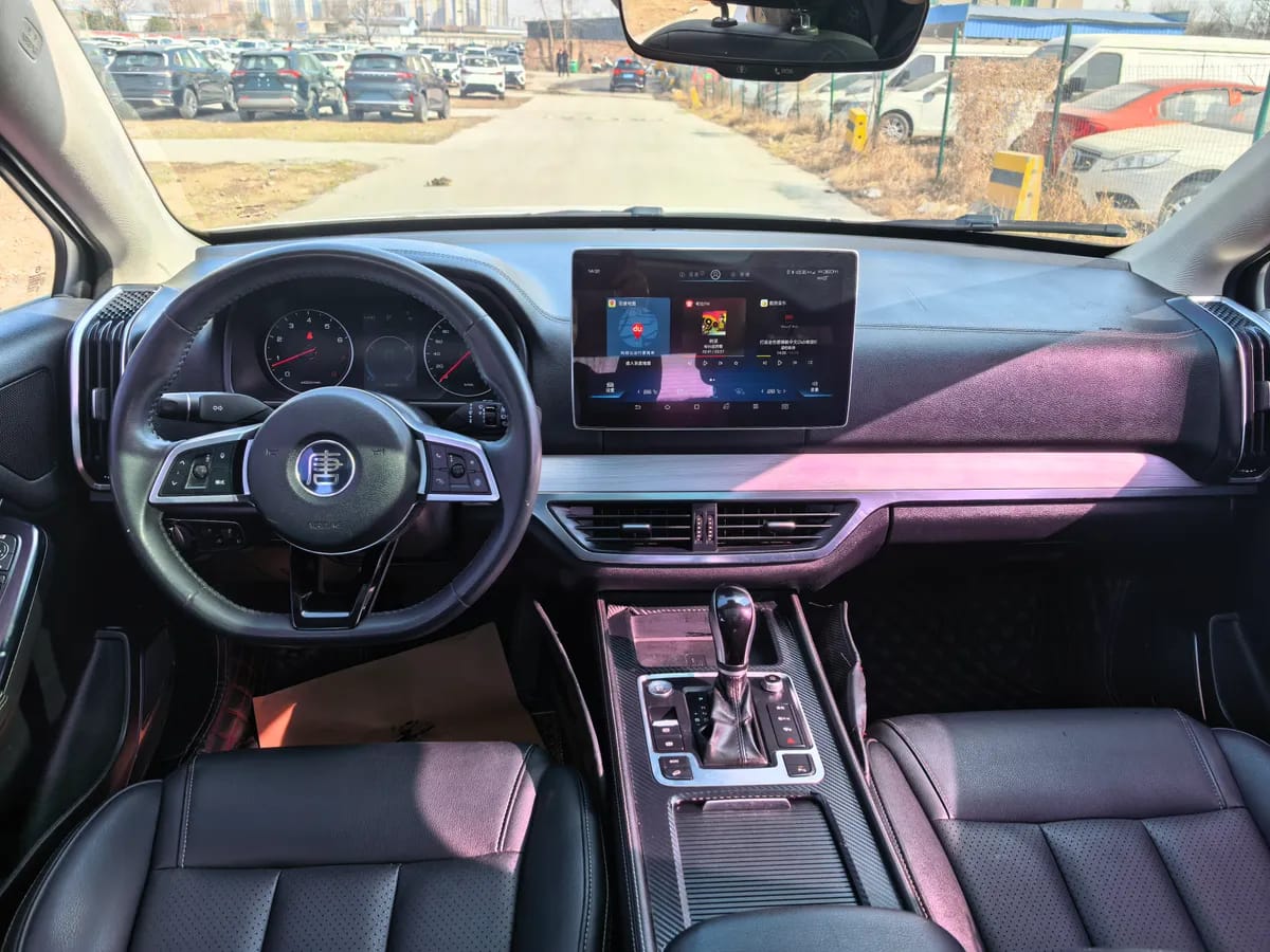 BYD 2018 2.0T 7 V 7