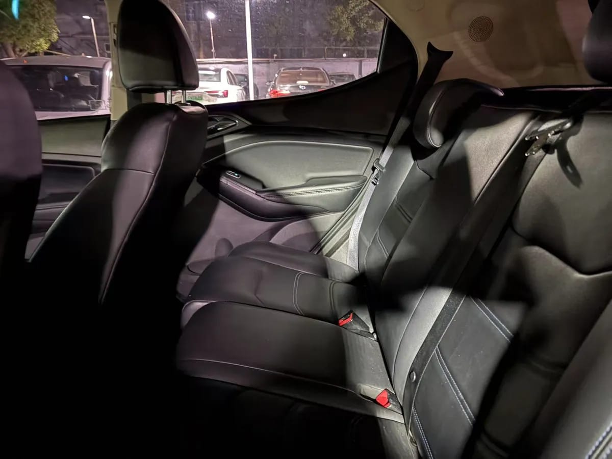 BYD 2018 EV360 3