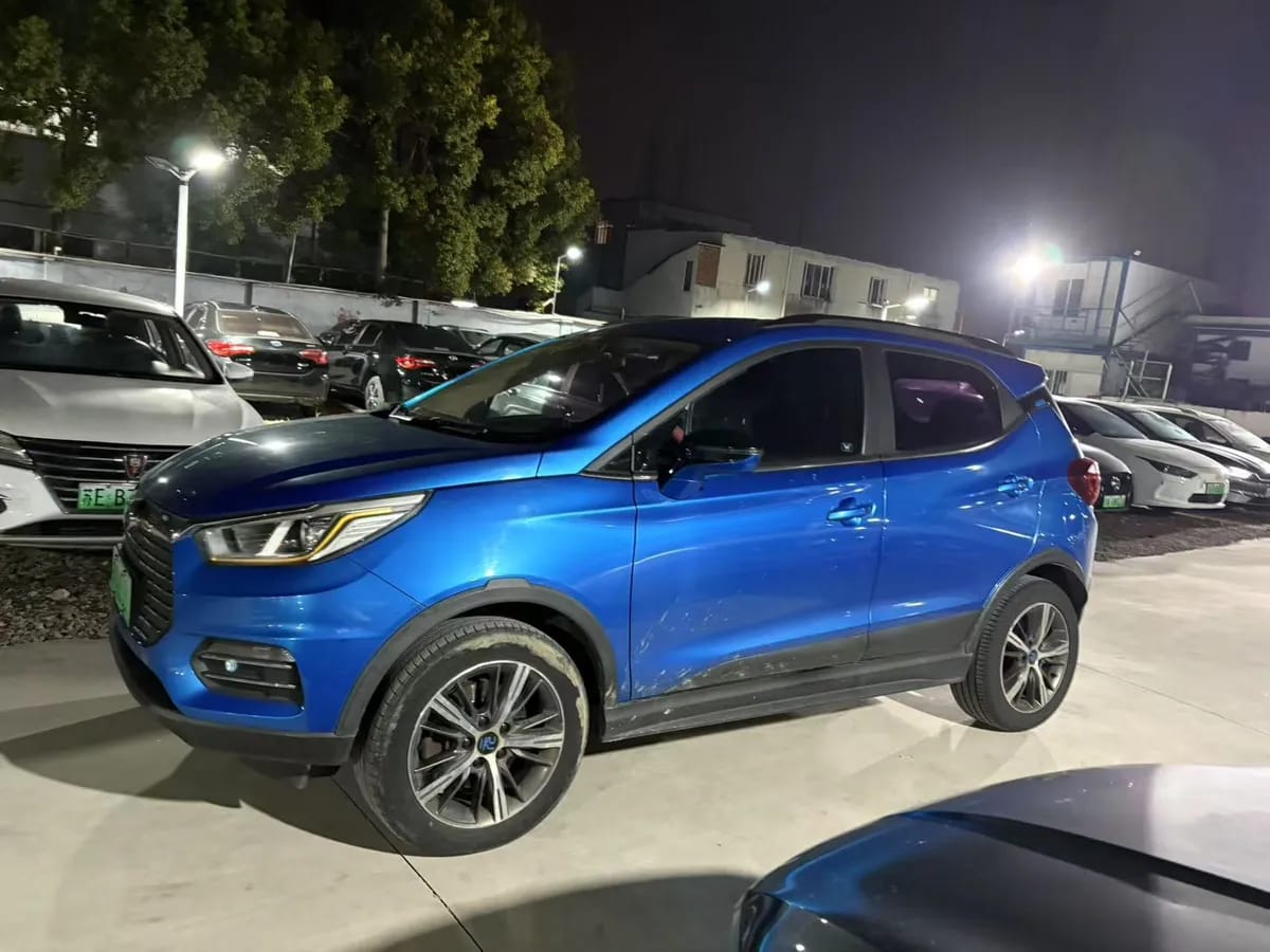 BYD 2018 EV360 7