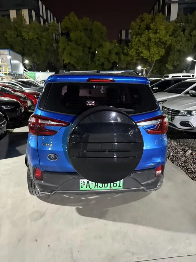 BYD 2018 EV360 8