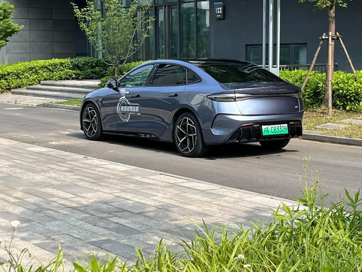 BYD 2023 700km 6