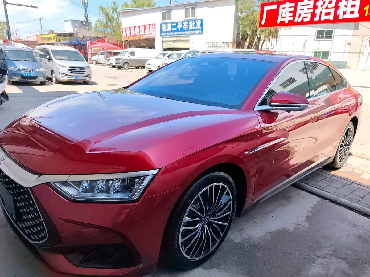 BYD 2023 DM-i 121KM