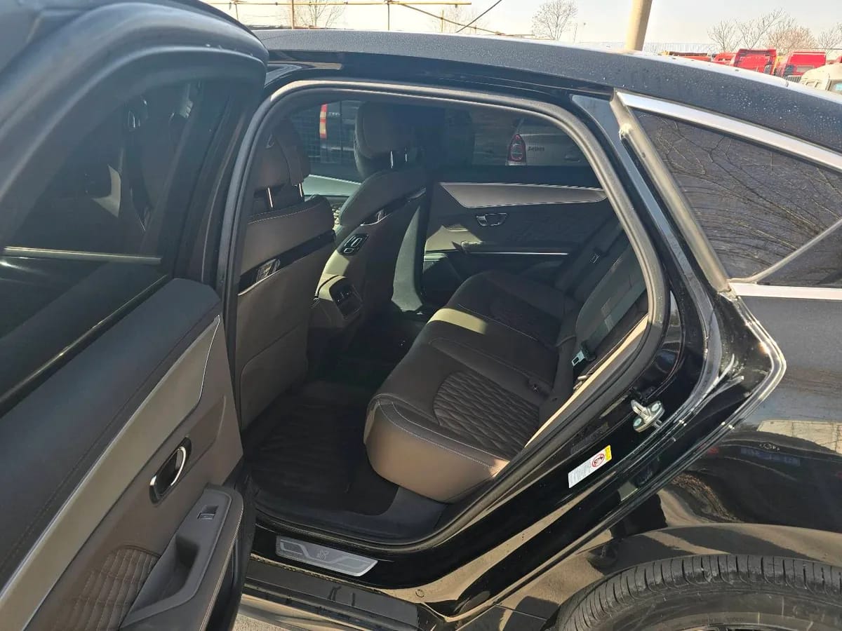 BYD 2024 DM-i 121KM 7