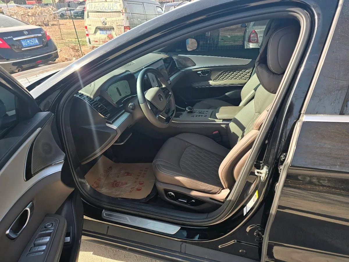 BYD 2024 DM-i 121KM 8