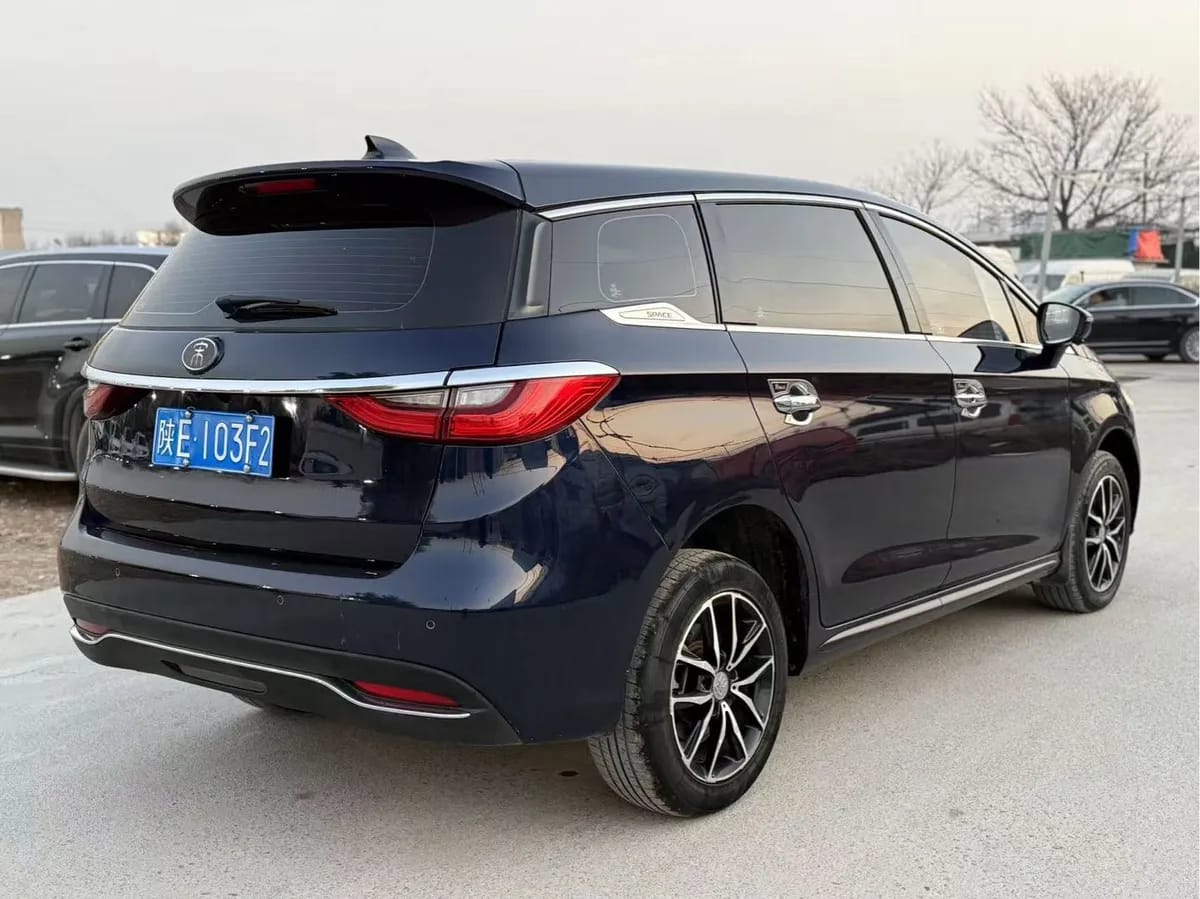 BYD MAX 2017 1.5T 7 9
