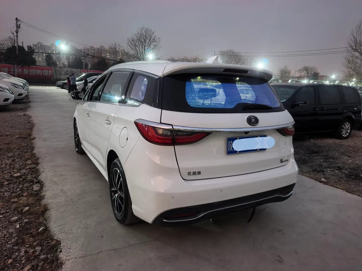 BYD MAX 2017 1.5T 7 7