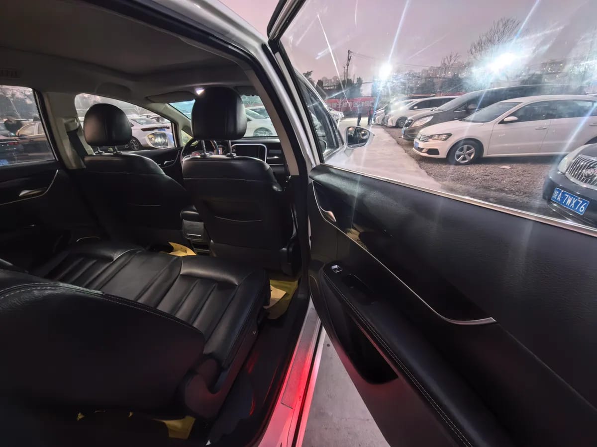 BYD MAX 2017 1.5T 7 10