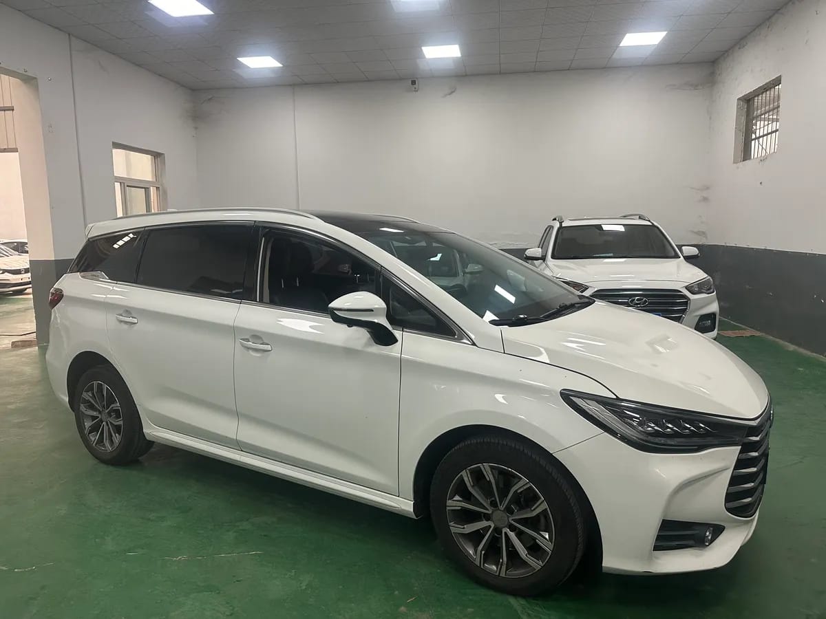 BYD MAX 2019 1.5T 7 V 3