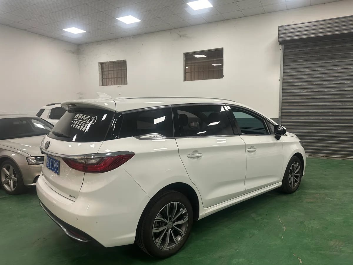 BYD MAX 2019 1.5T 7 V 4