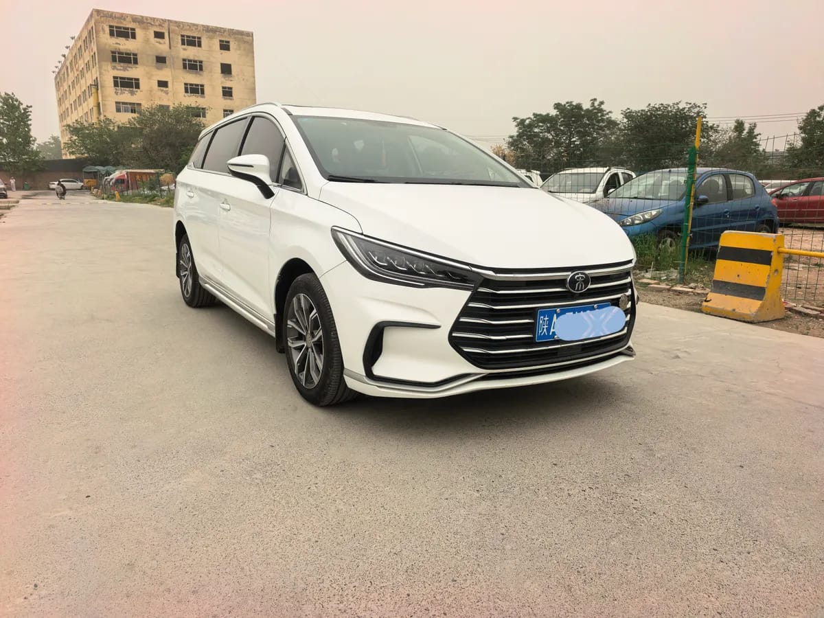 BYD MAX 2021 1.5T 7 3