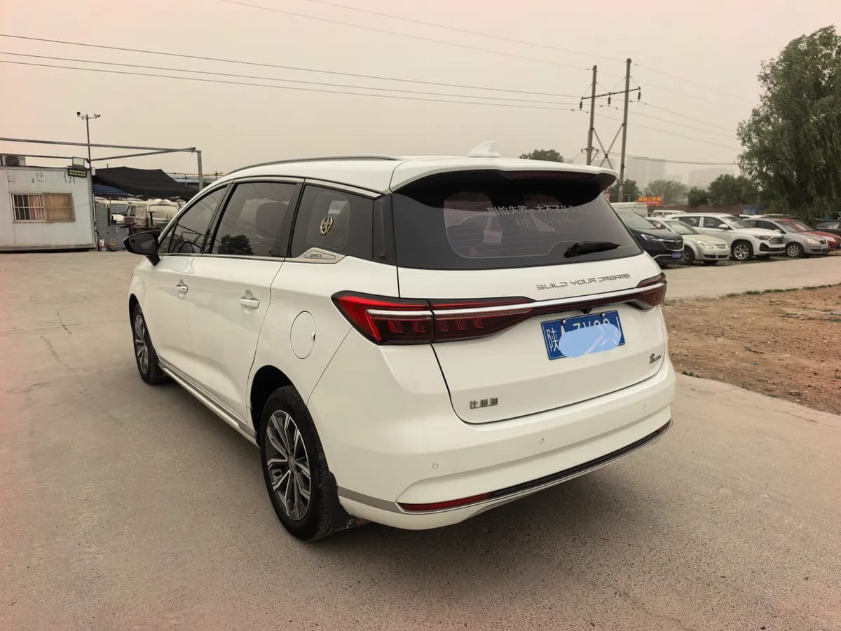 BYD MAX 2021 1.5T 7 7