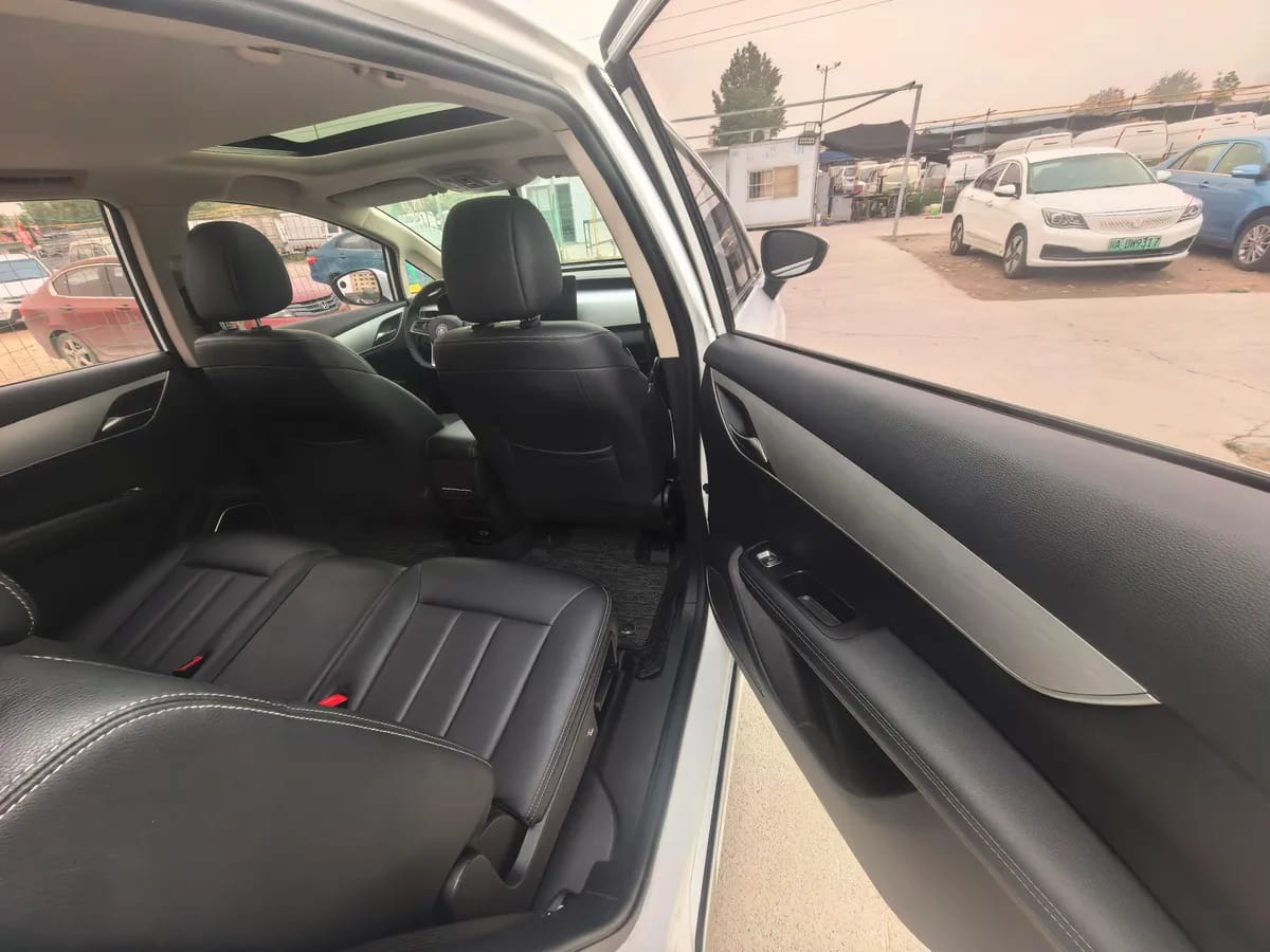 BYD MAX 2021 1.5T 7 10