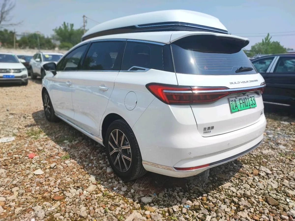 BYD MAX 2022 DM-i 105KM 10