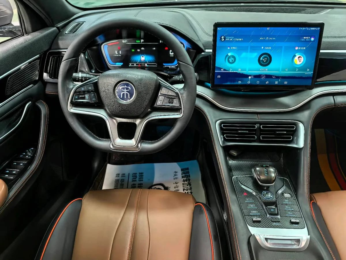 BYD PLUS 2020 1.5T 6