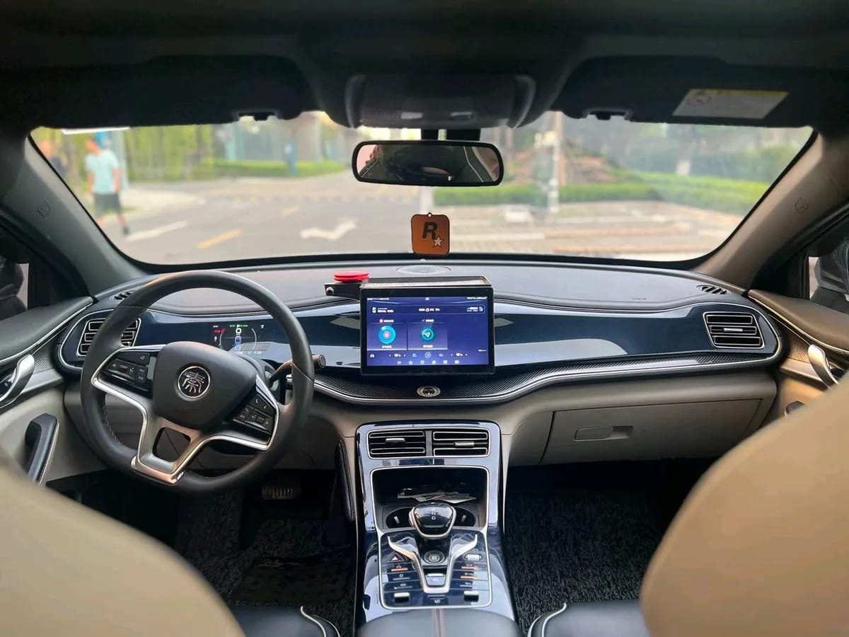 BYD PLUS 2021 EV 420KM 9
