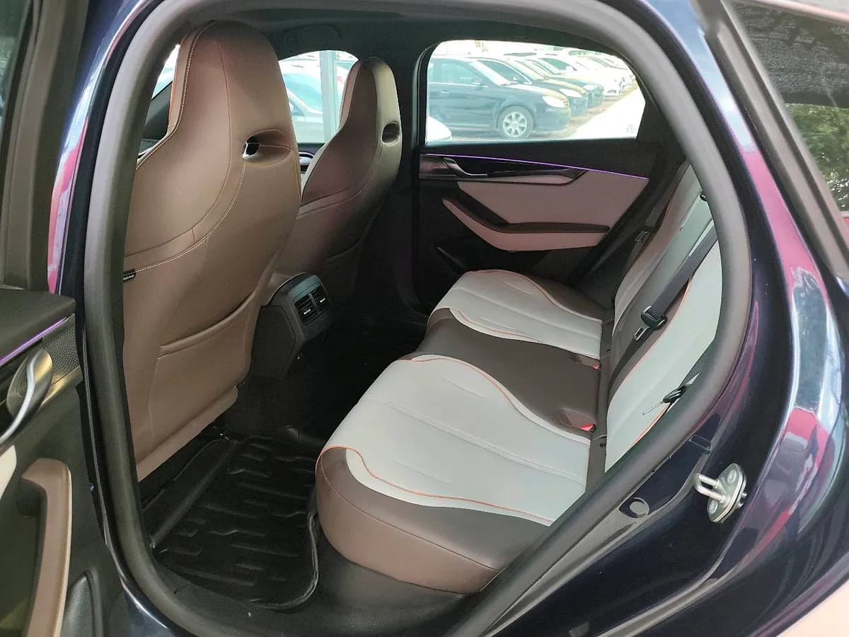 BYD PLUS 2023 DM-i 120KM 5