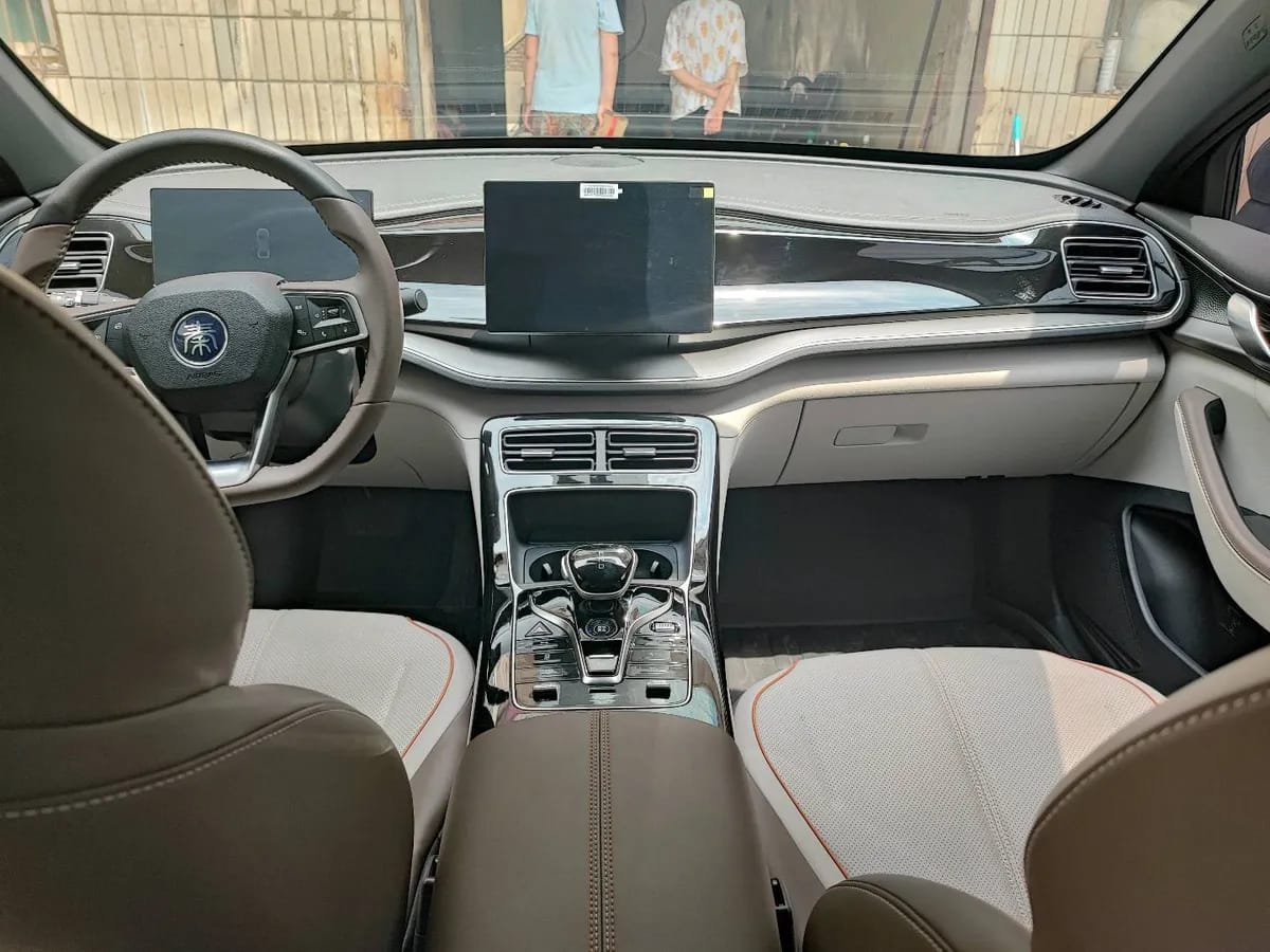 BYD PLUS 2023 DM-i 120KM 5