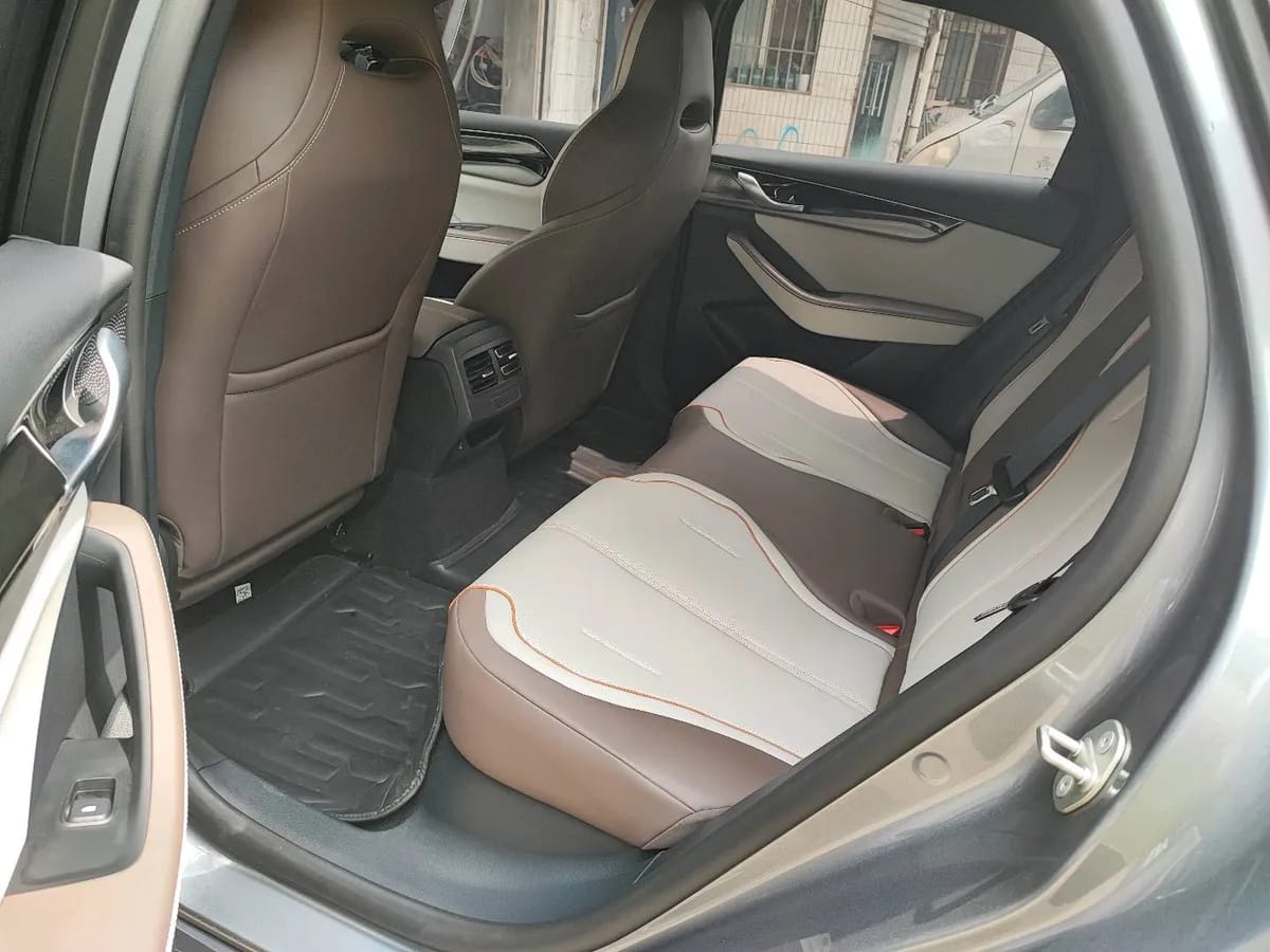 BYD PLUS 2023 DM-i 120KM 6