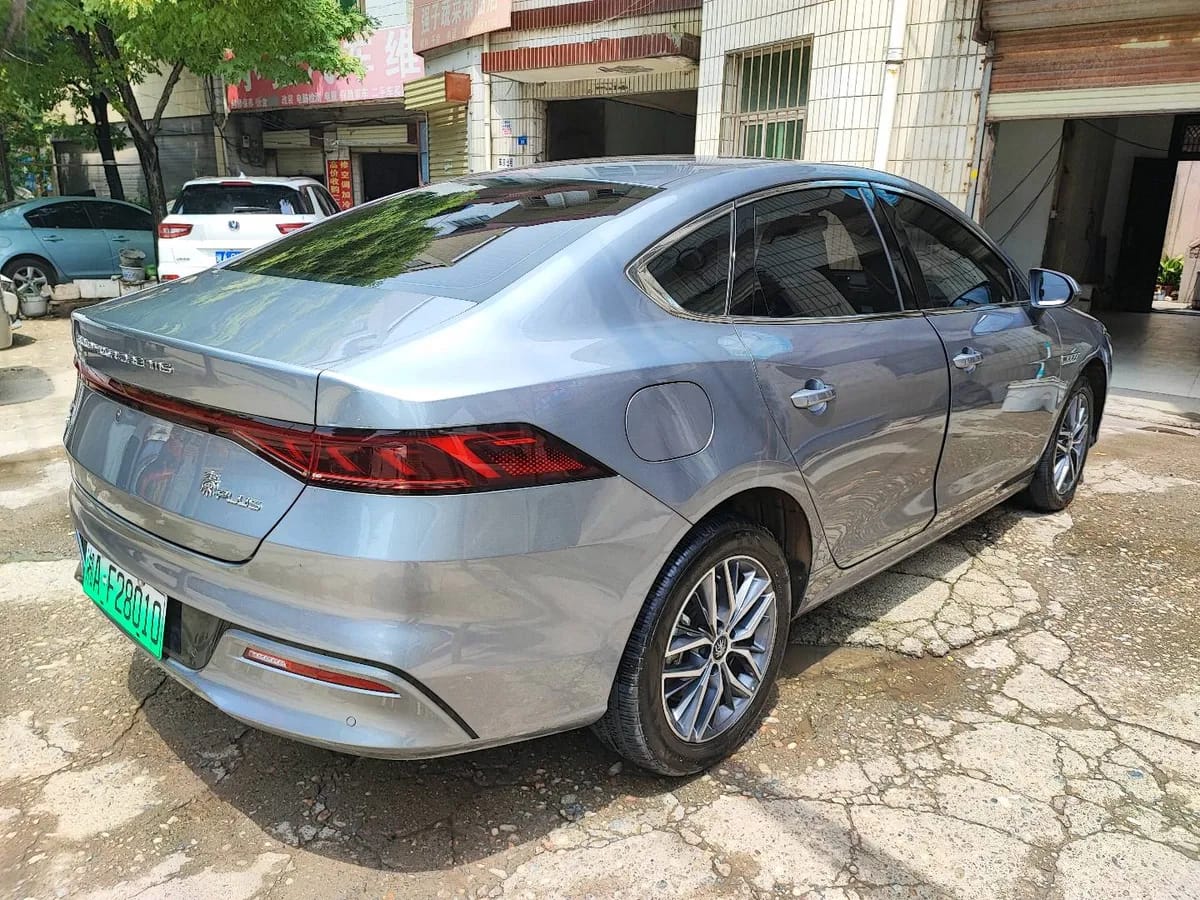 BYD PLUS 2023 DM-i 120KM 9