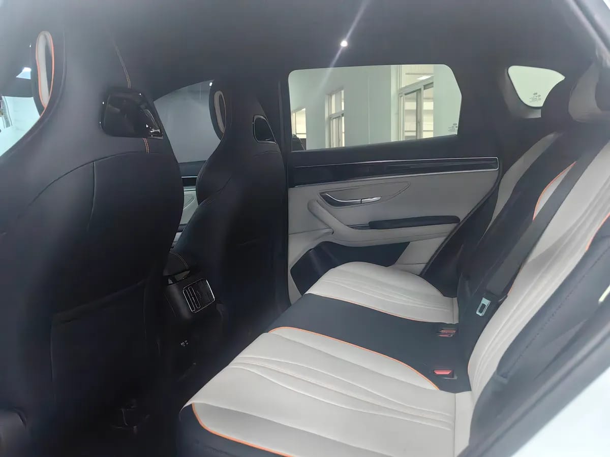 BYD PLUS 2024 DM-i 110km PLUS 7
