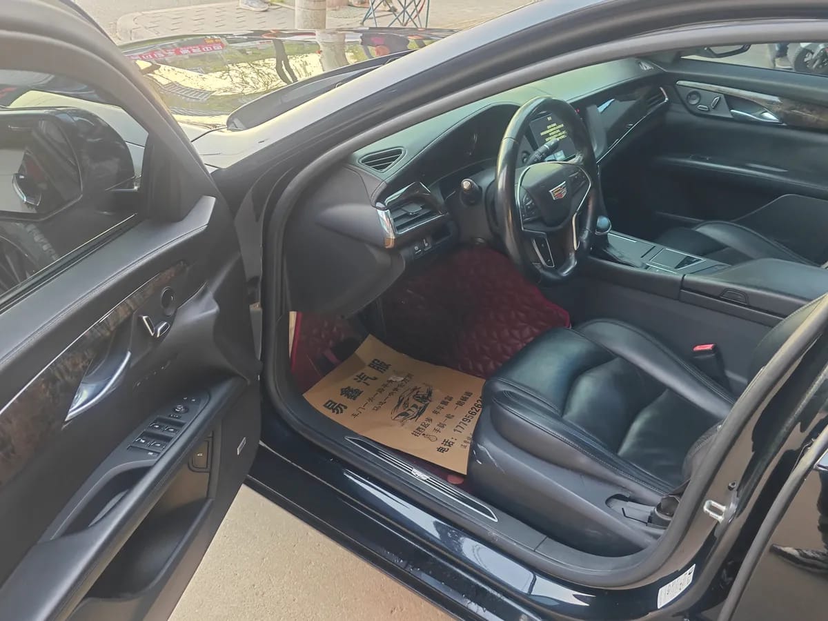 Cadillac CT6 2017 28T 8