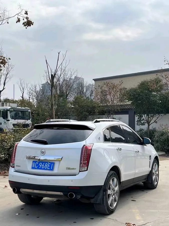 Cadillac SRX 2011 3.0L 8
