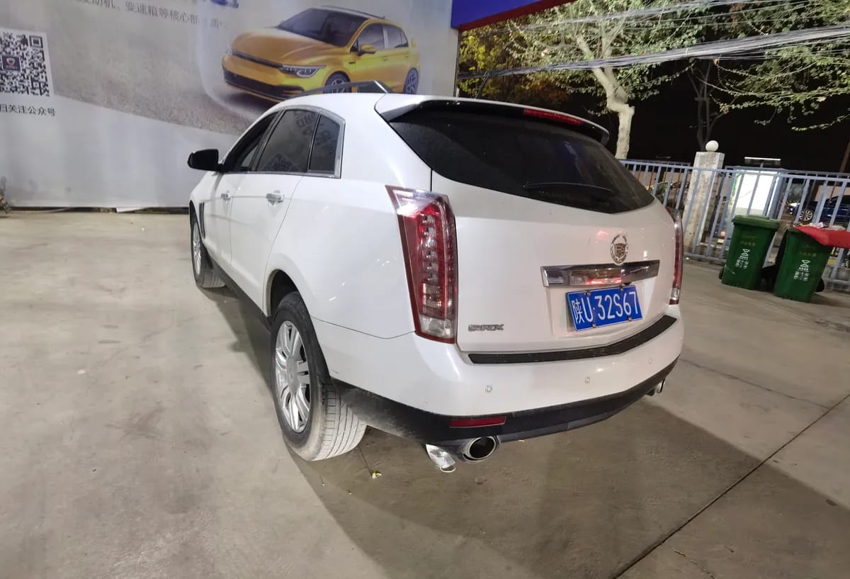 Cadillac SRX ( ) 2015 3.0L 8