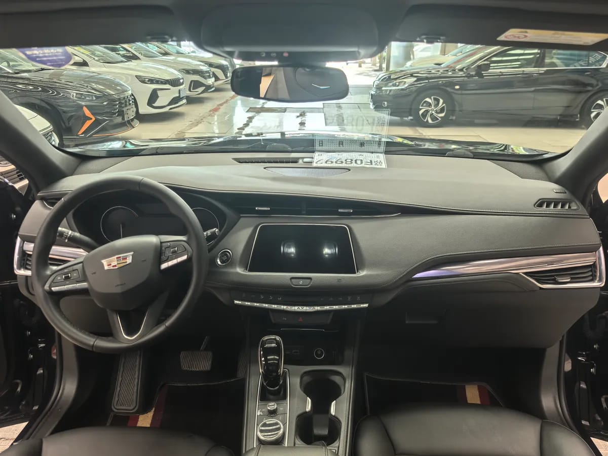 Cadillac XT4 2020 28T 7