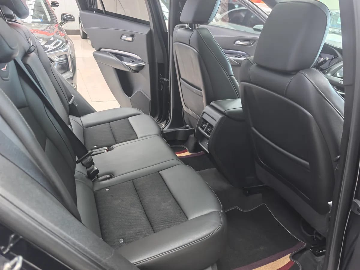 Cadillac XT4 2020 28T 9