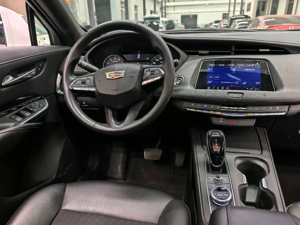 Cadillac XT4 2021 28T 6