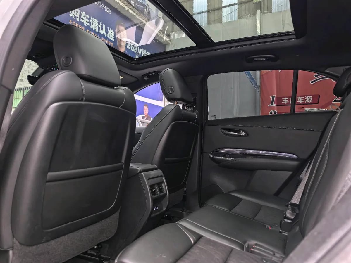 Cadillac XT4 2021 28T 7