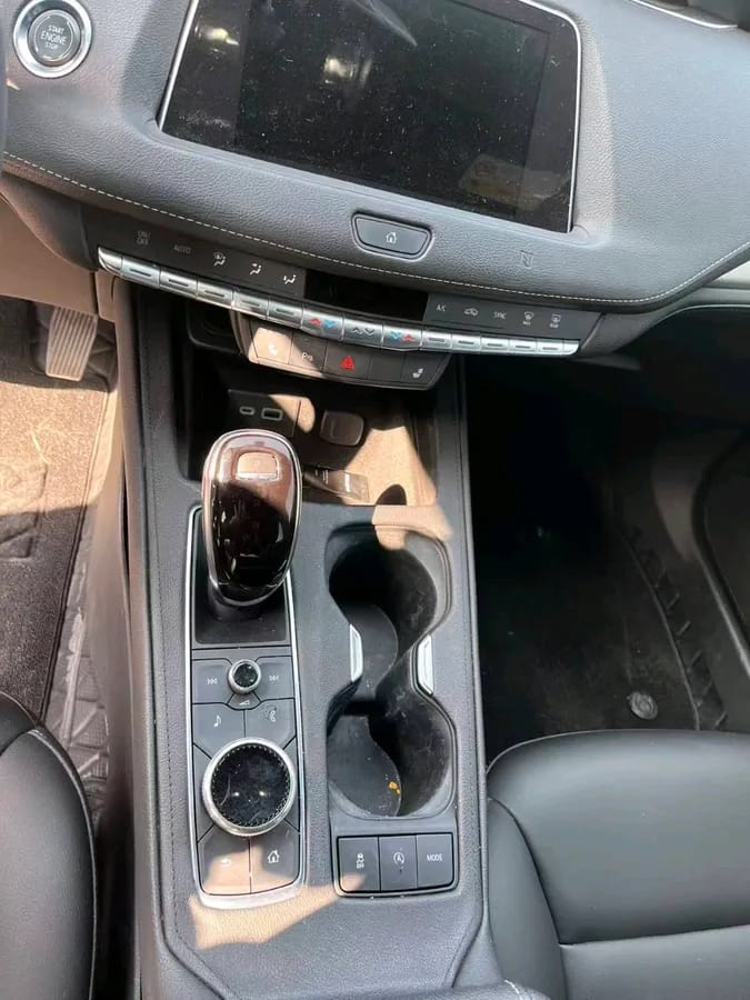 Cadillac XT4 2021 28T 6