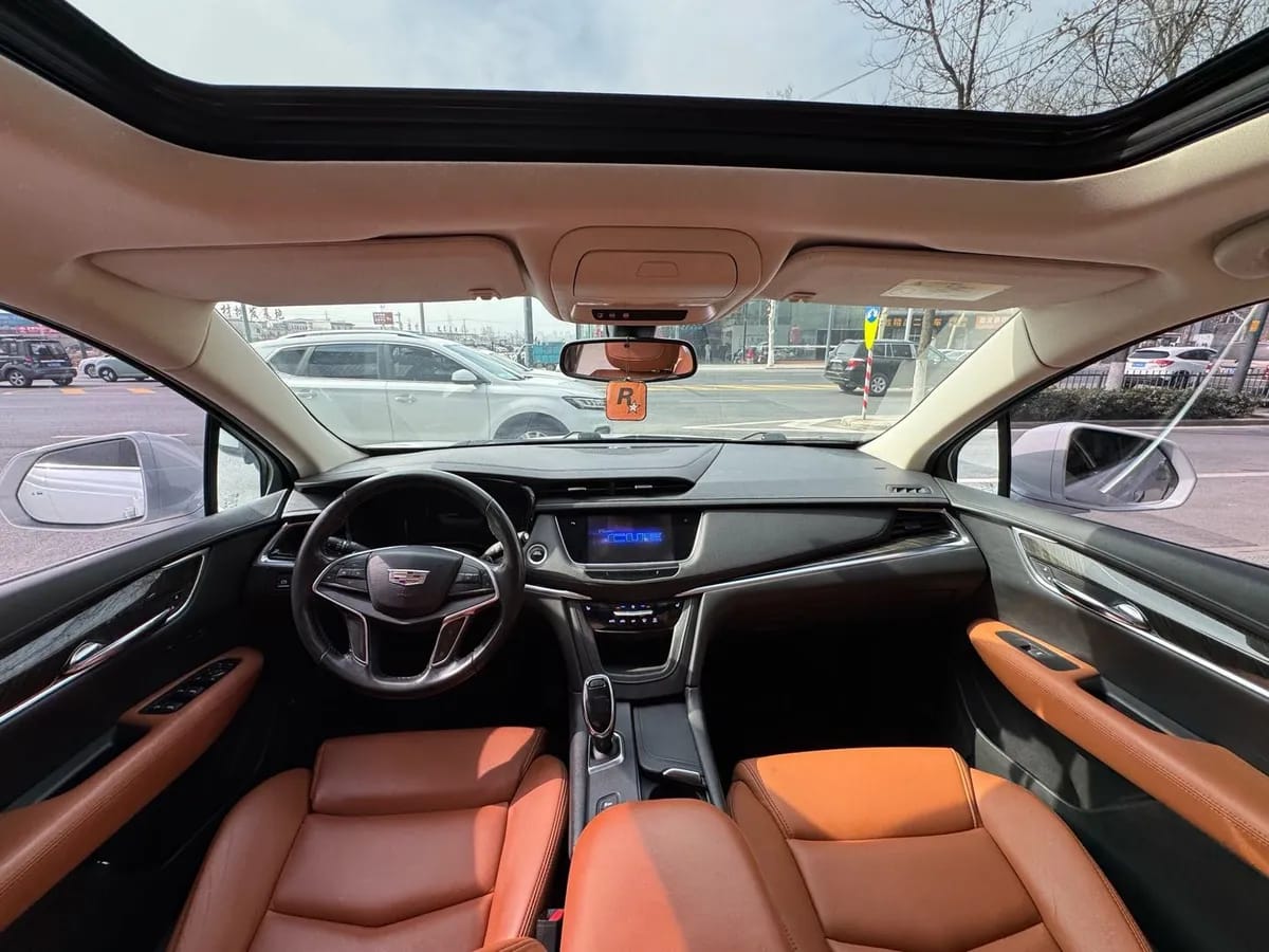 Cadillac XT5 2017 28T 7