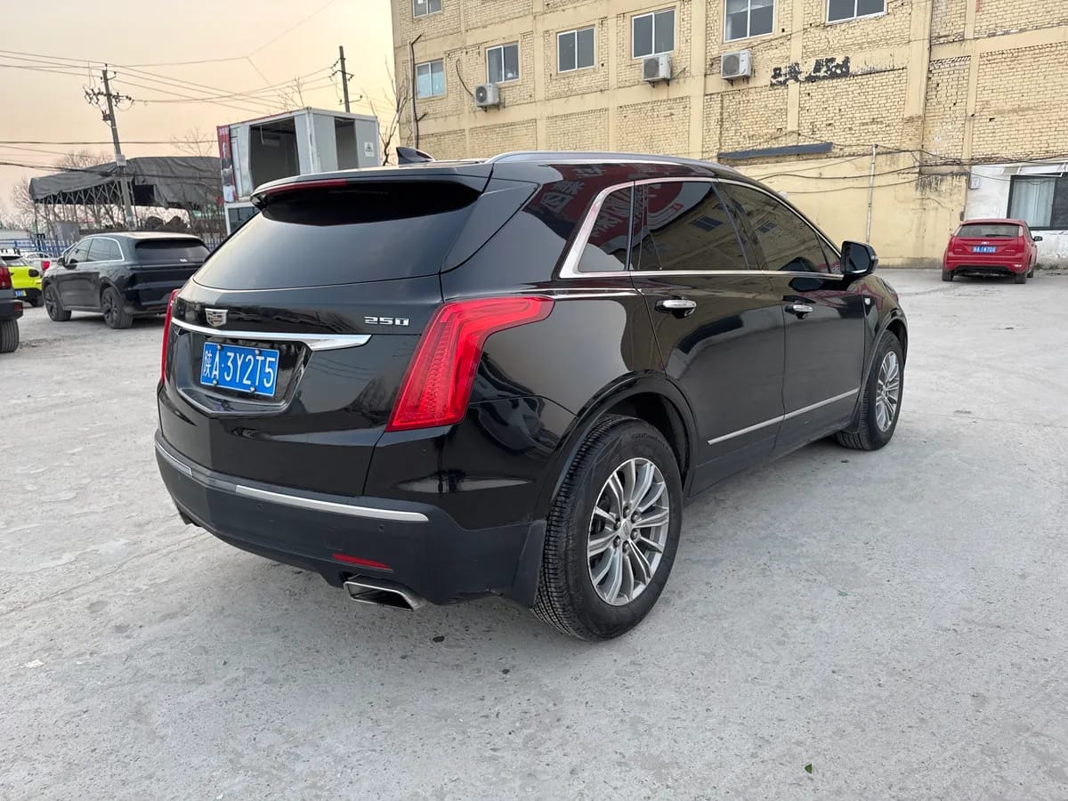 Cadillac XT5 2018 25T 9
