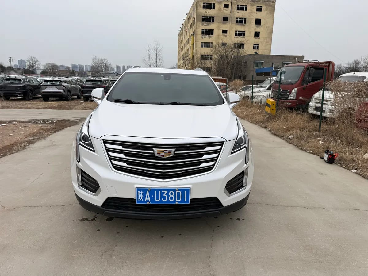 Cadillac XT5 2018 28E 2
