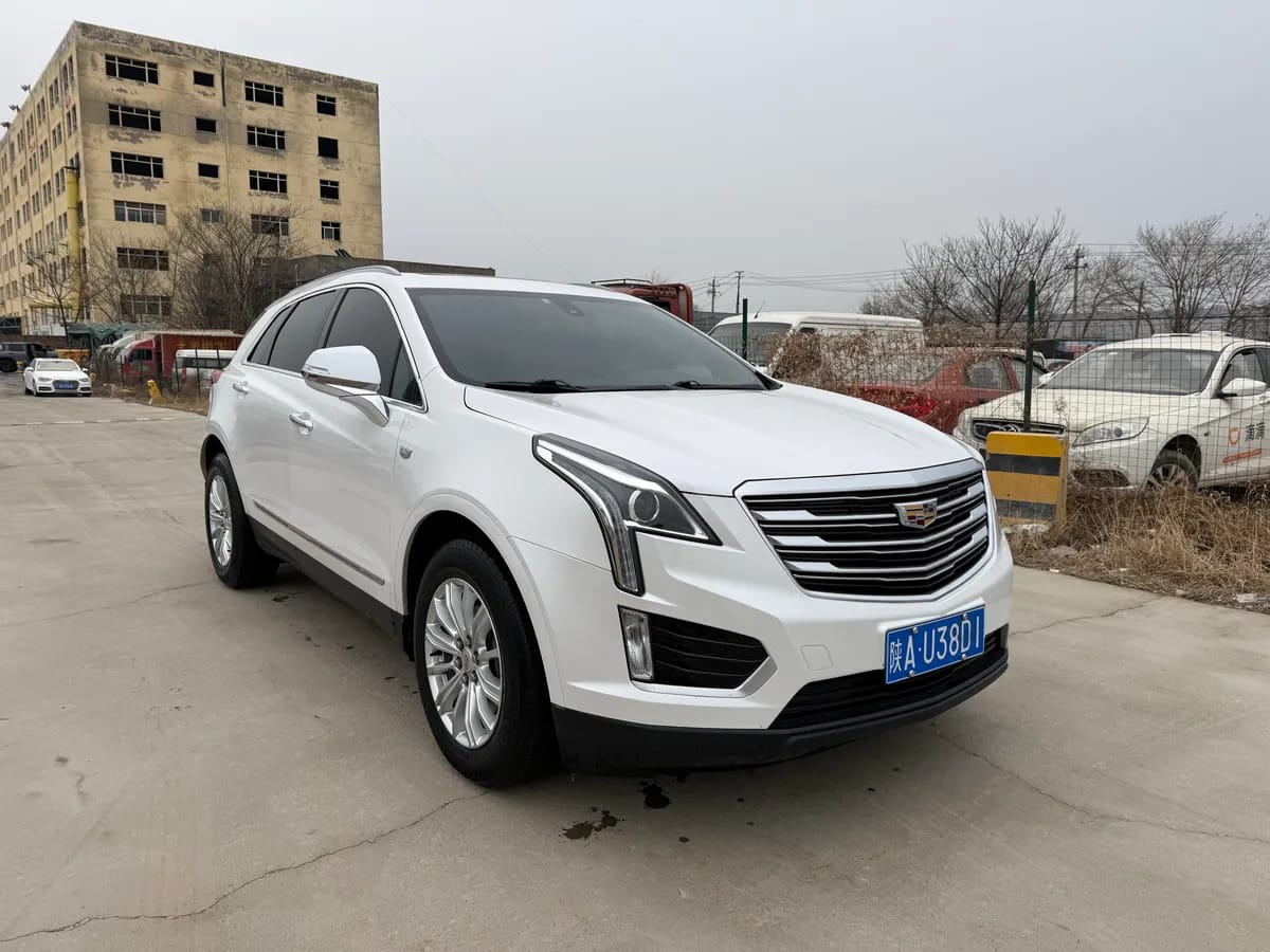 Cadillac XT5 2018 28E 3