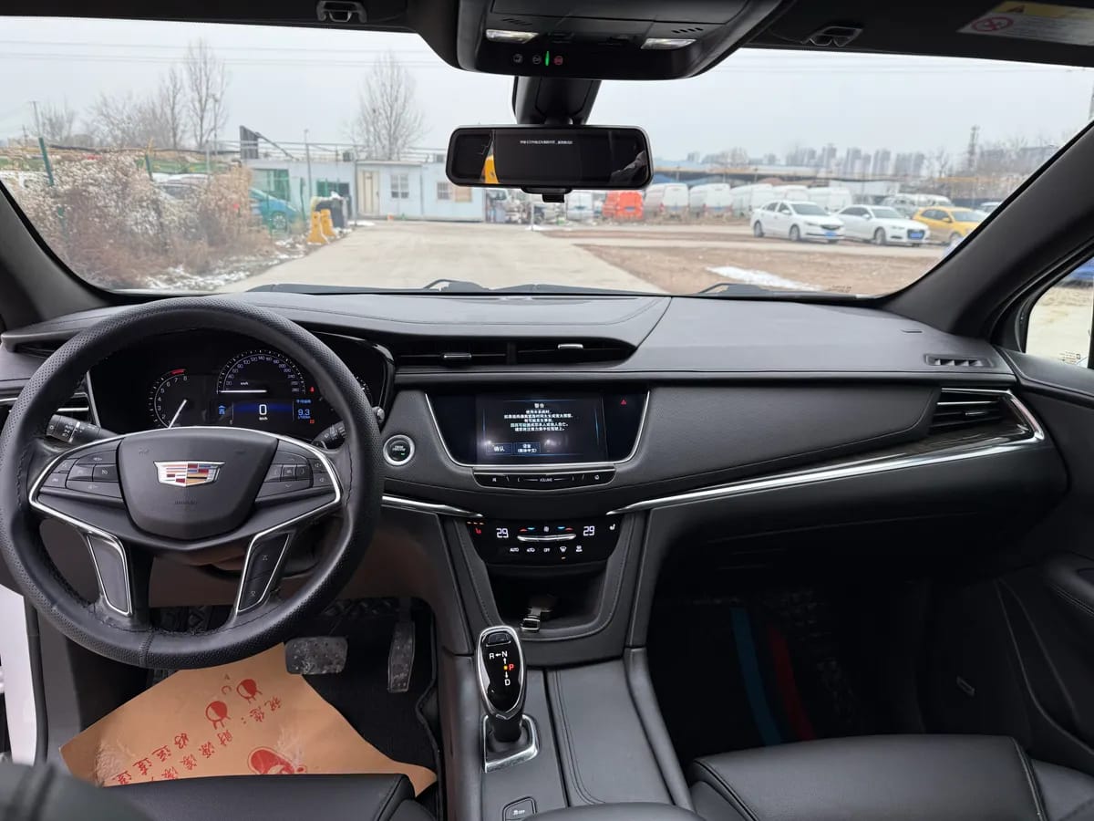 Cadillac XT5 2018 28E 8