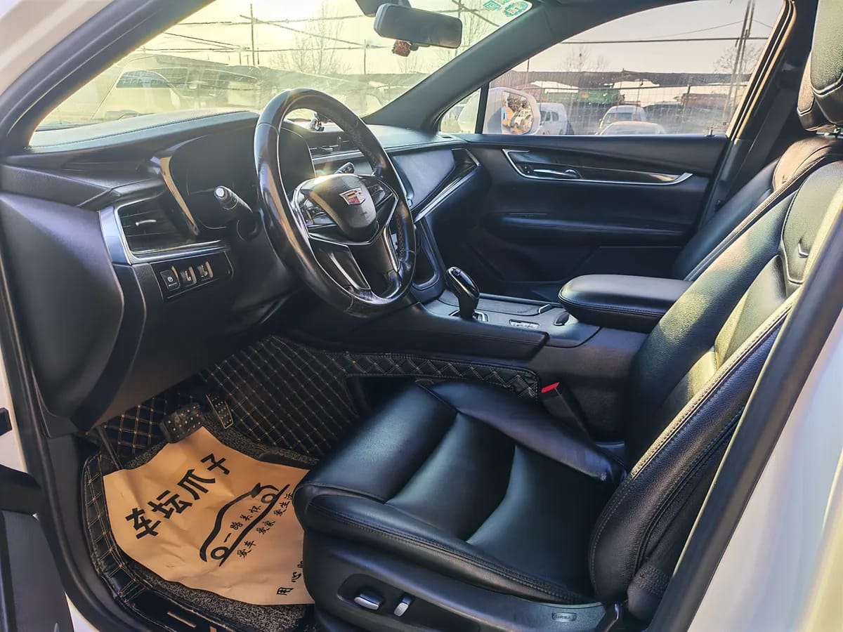 Cadillac XT5 2018 28E 9