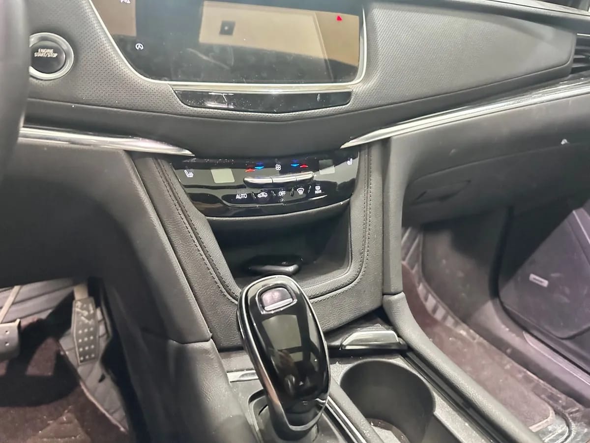 Cadillac XT5 2021 28T 6