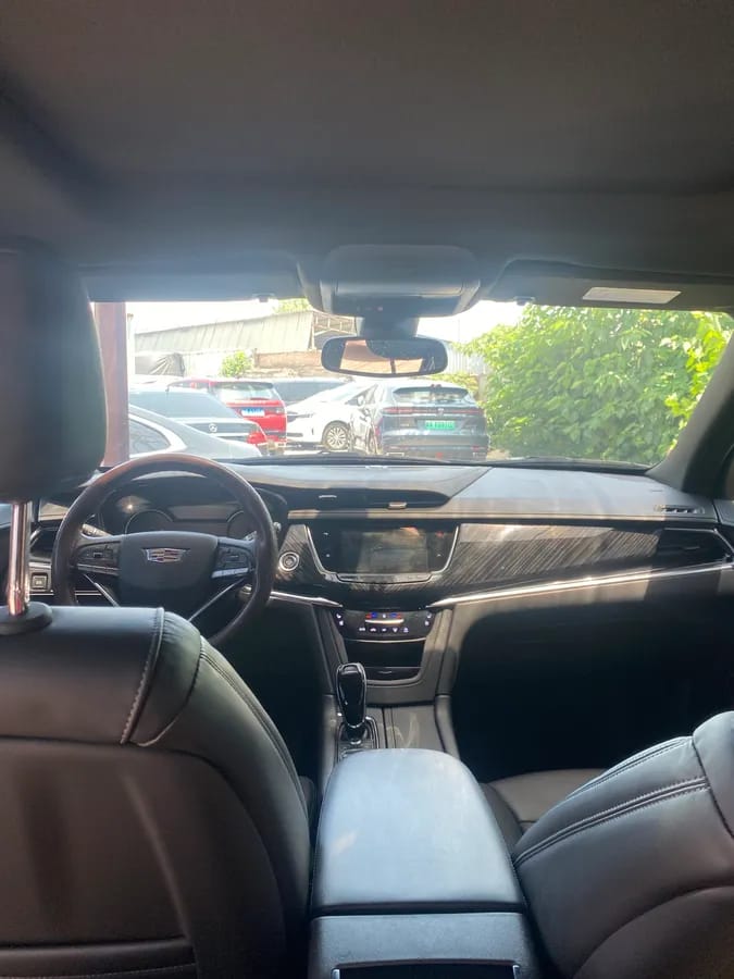 Cadillac XT6 2021 2.0T 8