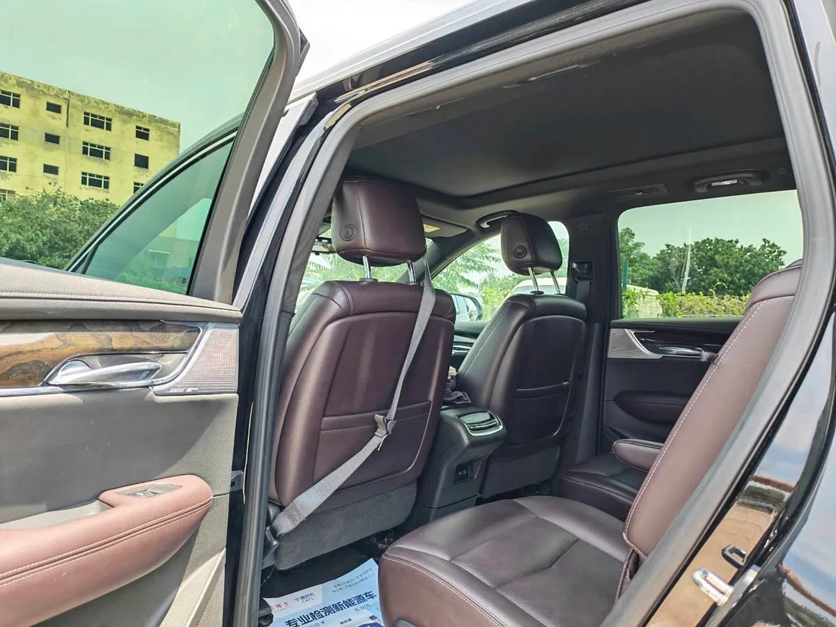 Cadillac XT6 2022 2.0T 5